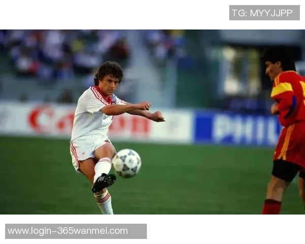 足球历史前锋的辉煌岁月与传奇瞬间回顾